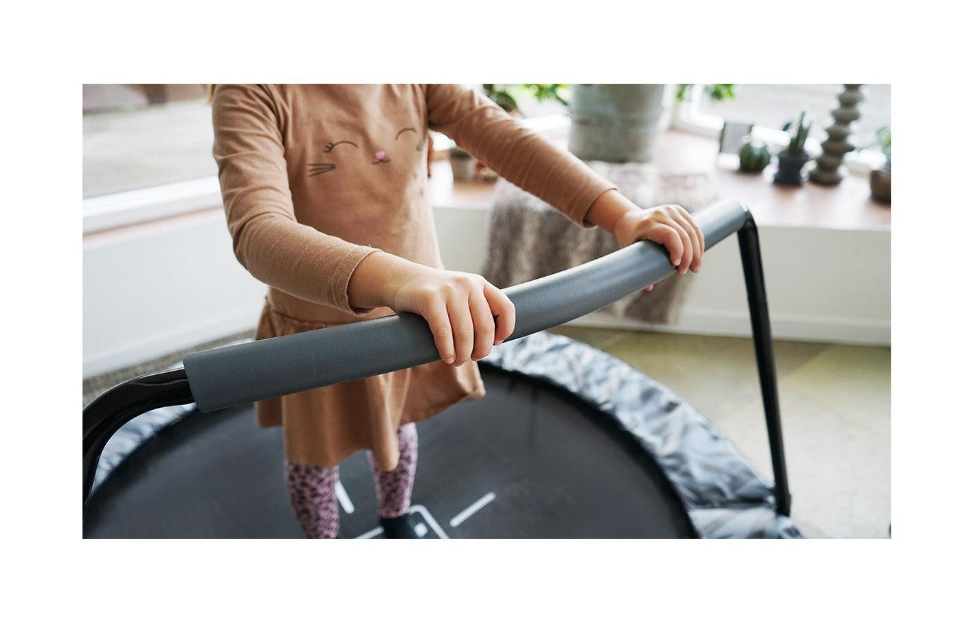 Trampoline met beugel