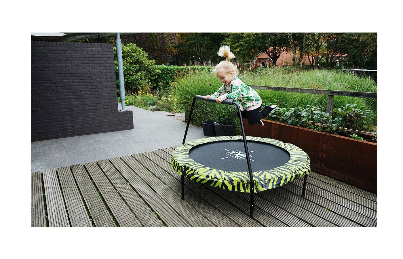 Trampoline met beugel