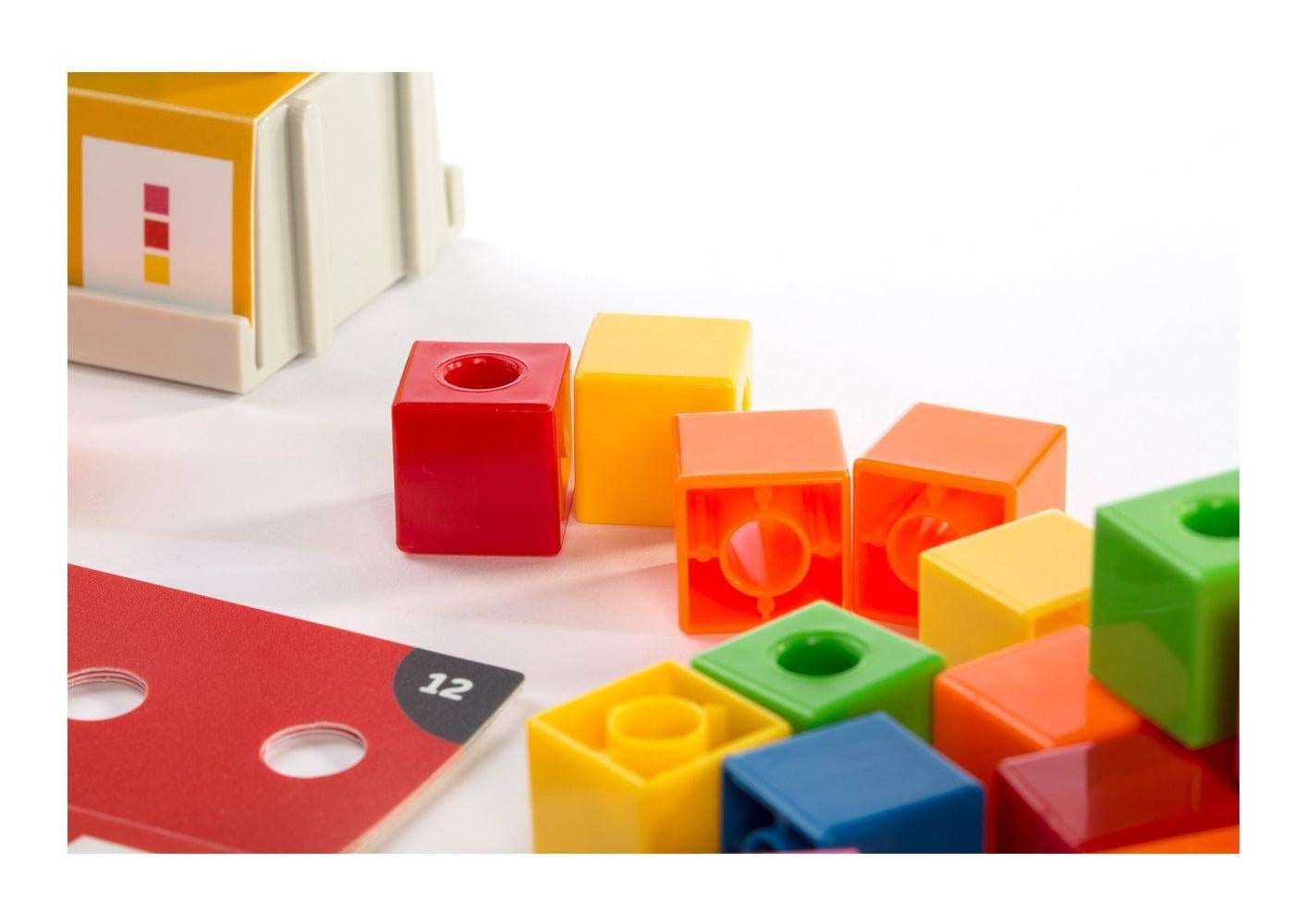 Activiteiten abacus (linking cubes)